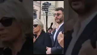 Maria De Filippi piange quando ascolta la musica del Maurizio Costanzo Show