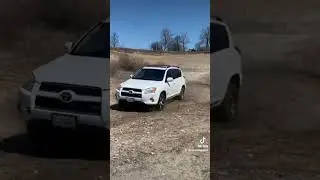 2009 Toyota Rav4 V6 weekend offroad fun.