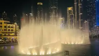 #Dubaifountainshow #burjkhalifa #ilovedubai #dubaimall #unitedarabemirates 🇦🇪❤️