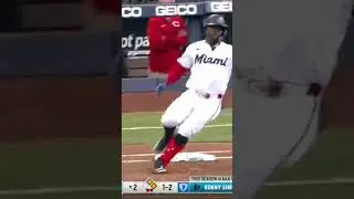 Ronny Sim&oacute;n,Dominicano 940 en debutar en grandes ligas conecta sencillo en su primer turno por Miami
