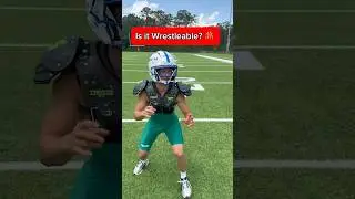 Футбольный рестлинг 🏈🤼 Где нам побороться в следующий раз? #футбол #спорт #смешно #комедийныйсцен...
