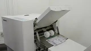Uchida AeroFold Plus Air Suction Feed Paper Folder