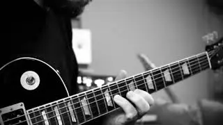 Robin Finck Guitar Solo -  Better - Guns N' Roses