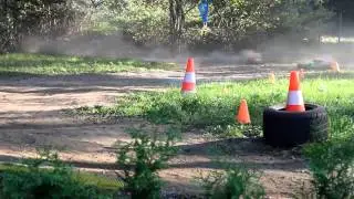 Kyosho Inferno MP 7.5 Sports 3 Nitro Buggy Battle (HD) @ OS-1 Ring