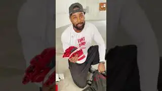 WHAT'S IN COACH PJ'S GYM BAG?