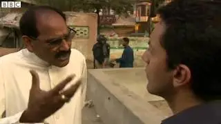 Pakistan church blast kills dozens