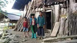 3 Ch&aacute;u Mồ C&ocirc;i B&agrave; 96T V&agrave; &Ocirc;ng 86T Ở Tr&ecirc;n N&uacute;i Rừng