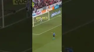 Defendeuuuuu ....Felipe Alves estr&eacute;ia pegando p&ecirc;nalti!!