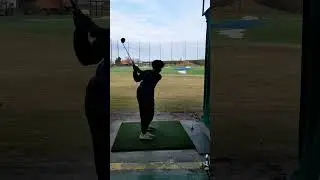 Hitting the driver, how's my swing? #improvement #golf #golfswing #shorts