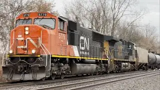 CSX B782 with CN 5779 in the Lead! (Nice Horn!!) Weedsport, NY (12/27/23) [4K60]