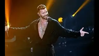 Ricky  Martin hace historia, recibe el Latin Icon Aword, en los MTV video Music Awards 2025.
