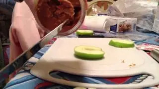 How To Make An Apple, Peanut Butter, Sandwich!!!