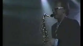 Men At Work - Mr. Entertainer (live)