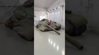 Надувной танк Т-34 &mdash; Реалистичная копия легенды | Эффектная декорация ко Дню Победы