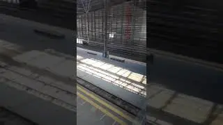 Вокзал Нурлы Жол (Нұрлы жол) - вид на ЖД пути с 4-ого этажа осенью 2021 года