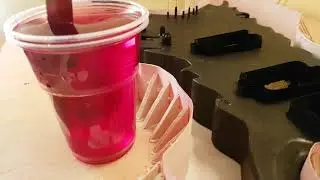 Электрогитара из дерева и эпоксидной смолы