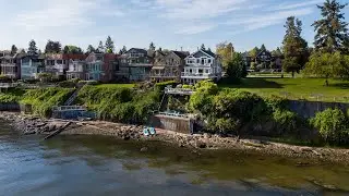 Waterfront home on the Golden Mile // Vancouver West Point Grey