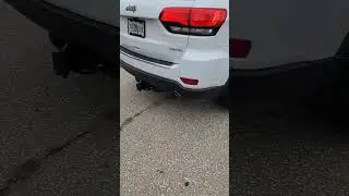 Jeep grand Cherokee blue smoke