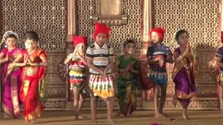 Ya Koliwadyachi Shaan - HD English Medium School Gathering 2015-16