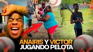 ANAIRI Y VICTOR JUGANDO PELOTA 