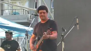 Eli (Los Gardelitos) Primeros Temas del Show - Parque Centenario 30-12-2018