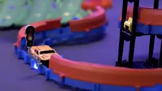 Stairflip Glow Triple Loop by Turbomax