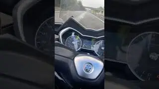 Xmax 300 top speed #speed #flying #fyp #yamaha #xmax