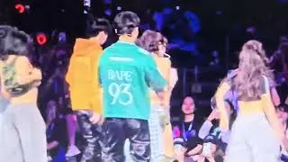 Twice concert jihyo solo perofemance on the stage live with fans 