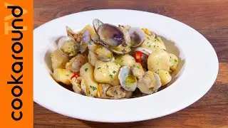 Картофельные клецки с моллюсками