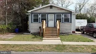 15 HOLLY STREET, CLEMENTON, NJ Presented by Christopher Basile.
