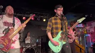 Lost Past Everest Performs &ldquo;Maidenless&rdquo; During Punk Vs Metal 2 At A&R Music Bar