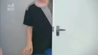Footage of ZombieOfficer UTTP KKTK giving his mum the discos crisps big bag of 10!
