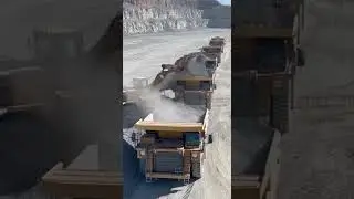 Driverless Dumps in Perfect Formation