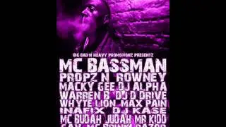 BASS QUAKE @ QUADRANT LOUNGE WOLVERHAMPTON 11/11/2011