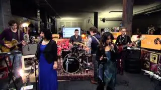Raspberry Jamwood - Poison (live at joiz)