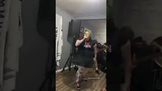 Назовите эту группу!