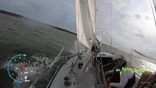 Olson 25 double reef 20-30knts