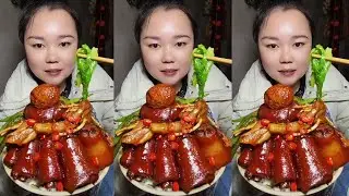 Satisfying Eating Braised Pig&rsquo;s Tails, Duck Feet & Snail Noodles Supper | Home Cooking