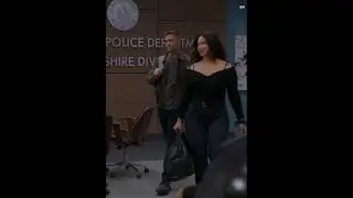 Actress Melissa O'Neil looking good in jeans on the show The Rookie