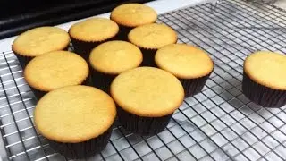 COMO HACER LOS #cupcakes mas esponsojos|  Ponquesitos Esponjosos| Cupcake de Vainilla RECETA VIRAL