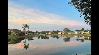 Waterfront Condo For Sale in Naples, Florida