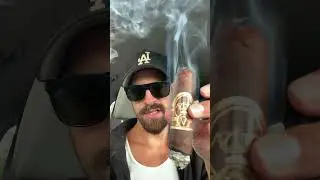 #cigar #smoking @OlivaCigar serie V #cigars @holtscigars @CigarsDaily @cigaraficionado #fyp