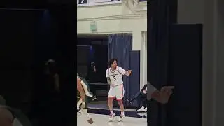 ALLEY OOP!!! USF is starting to pour it on Pepperdine #sanfrancisco #Dons #Waves