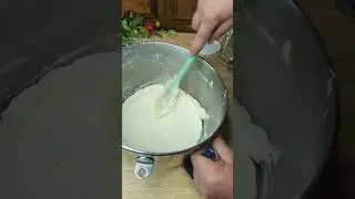 НЕЖНЫЙ И ЛЕГКИЙ КРЕМЧИЗ ! (EASY FLUFFY CREAM CHEESE FROSTING ).#крем