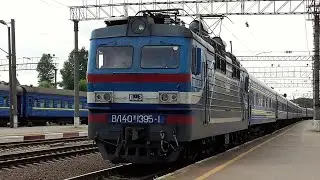 Электровоз ВЛ40У-1395.1 с поездом №86 прибывает на станцию Хмельницкий