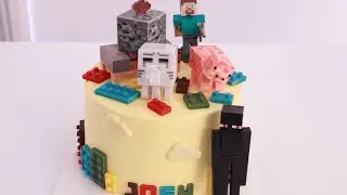 Minecraft Themed Cake (Tutorial/Cake Decorating)