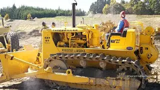 Vintage Caterpillar CAT D7 Series D Cable Bulldozer Working at Wheels at Wanaka 2023