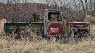 Emigrant Creek Road (Chico, Montana)