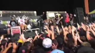 ISSUES - Personality Cult