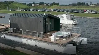 A floating M28 - Tiny Modular House on water